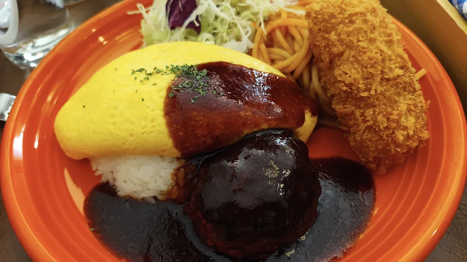 園内の洋食店で食べたトルコライス